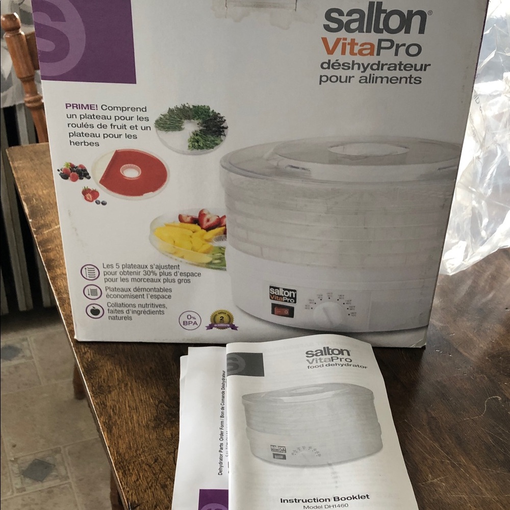 Salton VitaPro White Food Dehydrator